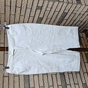 St John's Bay Capris sz 10P